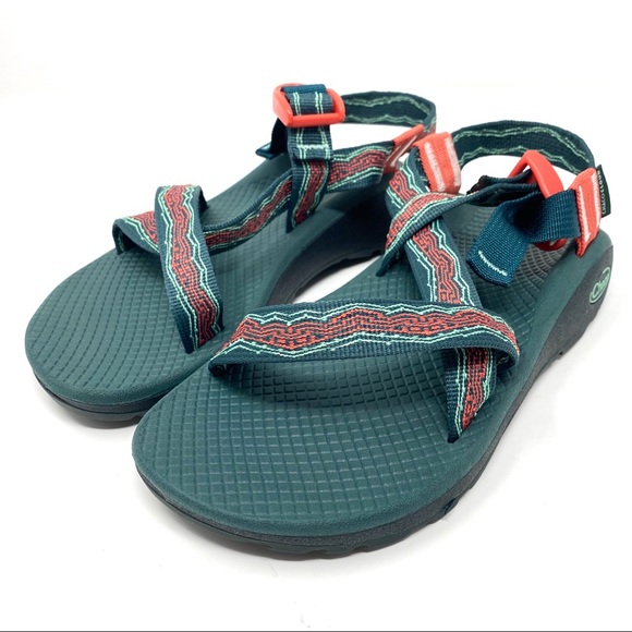 tri opal chacos